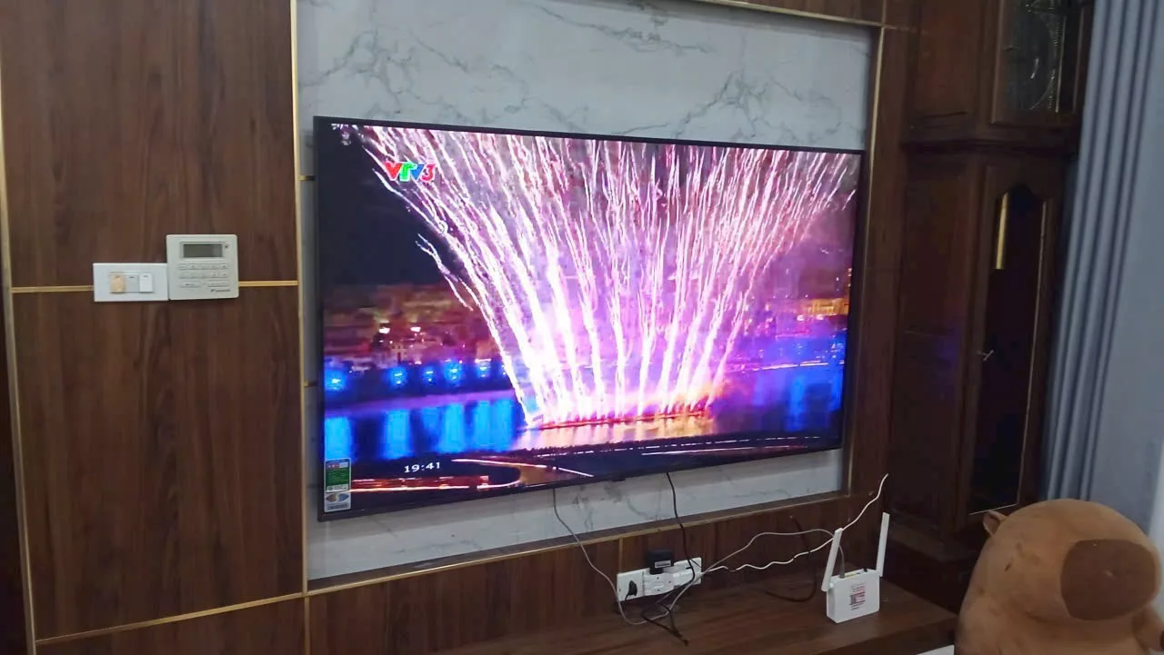 Lắp đặt tivi nh&agrave; anh Ho&agrave;ng tại Hưng Y&ecirc;n