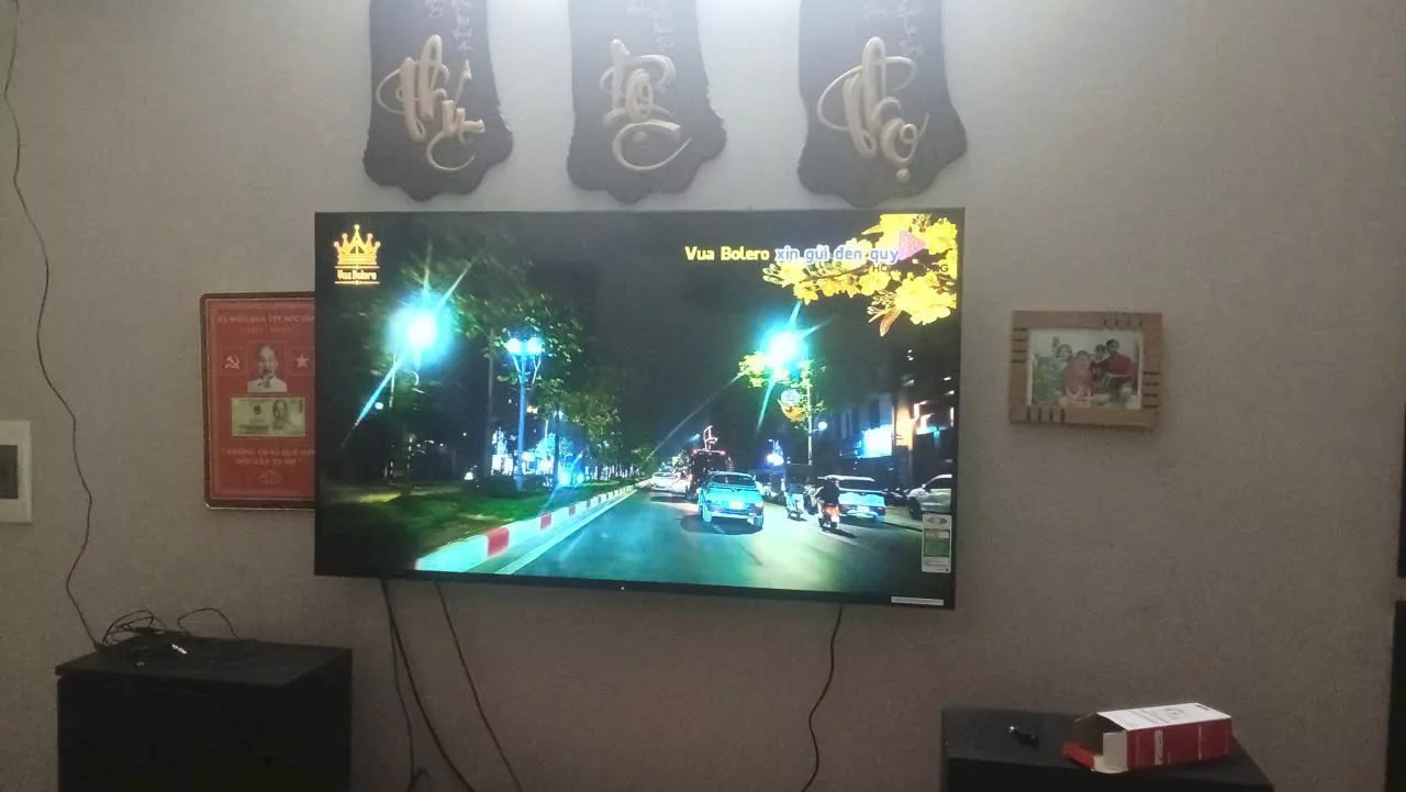 Lắp tivi tại nhà chú Sơn ở Đông Anh Lắp tivi tại nhà chú Sơn ở Đông Anh