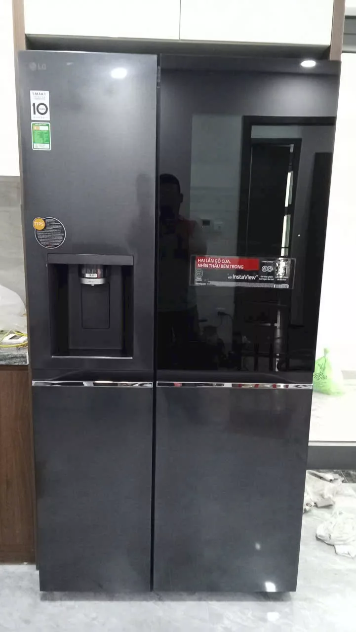 Lắp tủ lạnh LG cho nh&agrave; anh Sơn tại Ho&agrave;i Đức