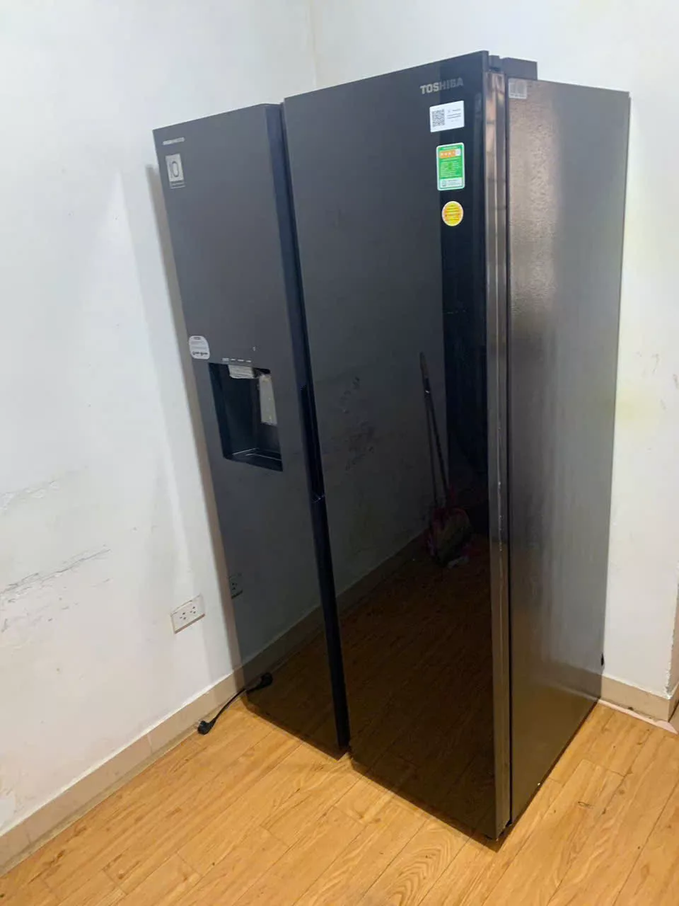 Lắp tủ lạnh LG cho nh&agrave; chị V&acirc;n tại Long Bi&ecirc;n