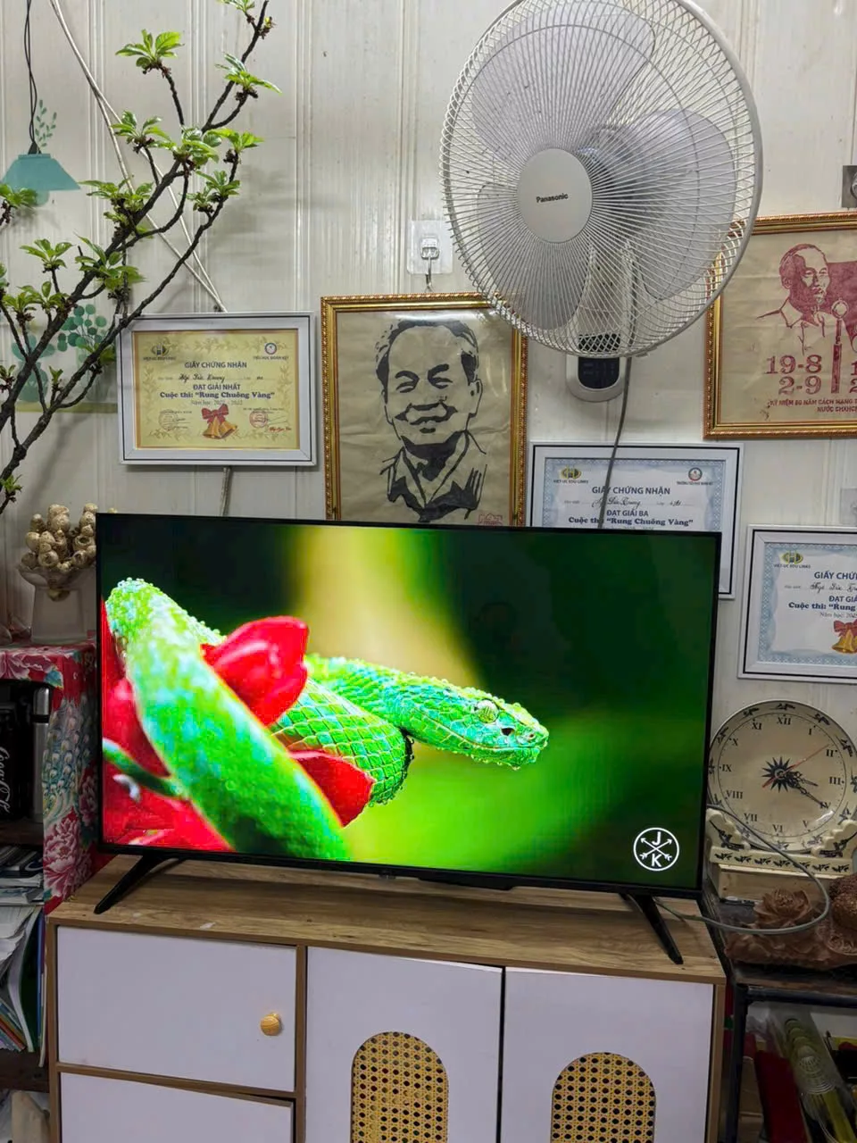 Lắp tivi LG 50UA7350PSB cho nhà bác Sơn - Thường Tín Lắp tivi LG 50UA7350PSB cho nhà bác Sơn - Thường Tín