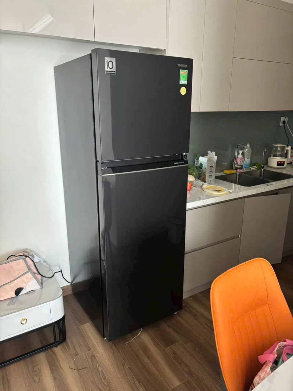 Lắp tủ lạnh LG cho nh&agrave; c&ocirc; H&agrave; tại Gia L&acirc;m