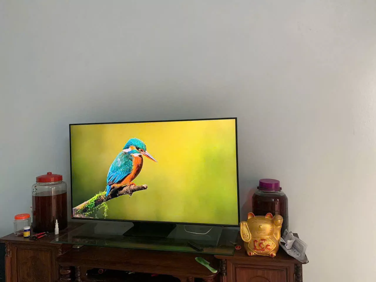 Google Tivi Sony cho phòng khách gia đình Google Tivi Sony phù hợp xem truyền hình và ứng dụng internet