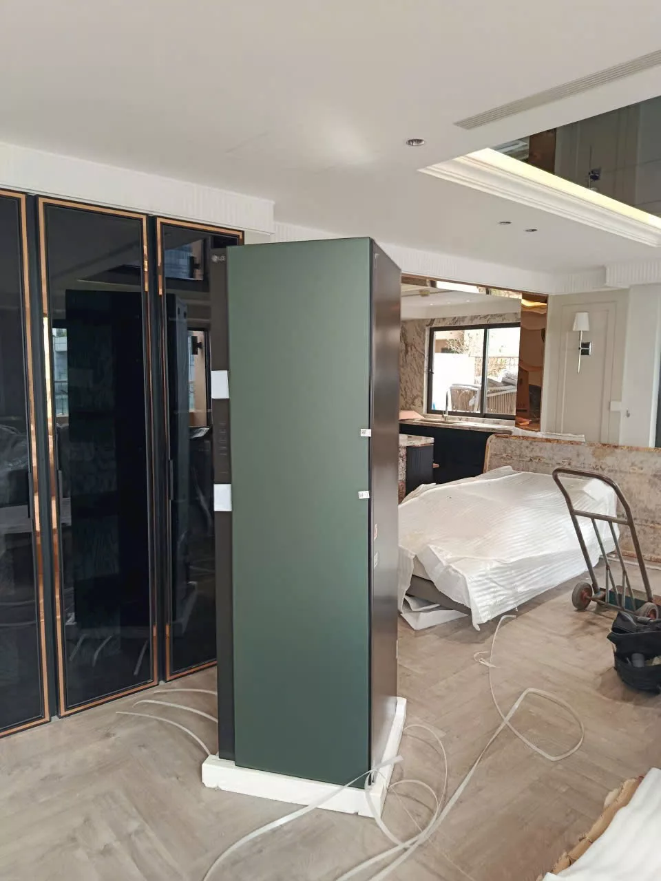 Lắp tủ lạnh LG cho nh&agrave; anh Khoa tại Nam Từ Li&ecirc;m