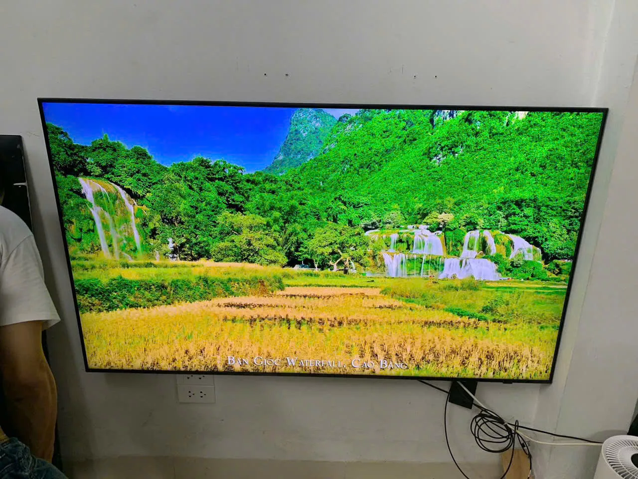 Lắp đặt tivi nh&agrave; anh Mạnh tại Hưng Y&ecirc;n