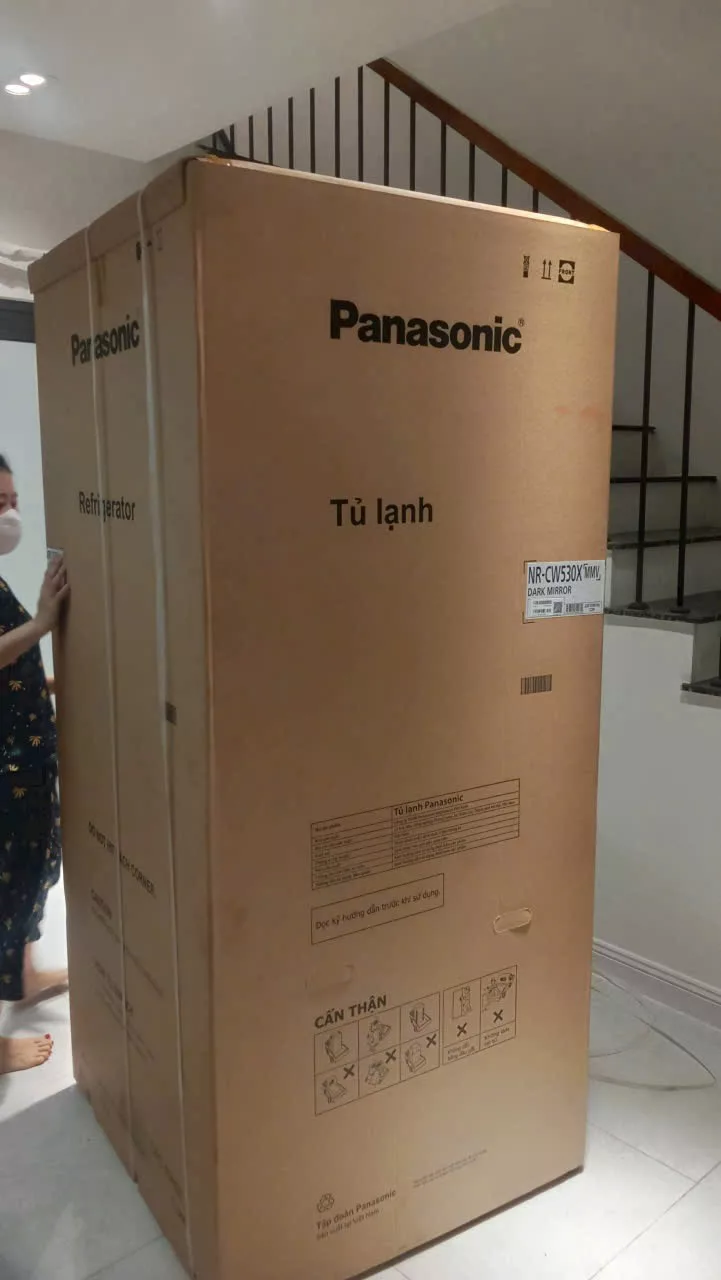 Lắp tủ lạnh LG cho nh&agrave; anh Minh tại H&agrave; Đ&ocirc;ng