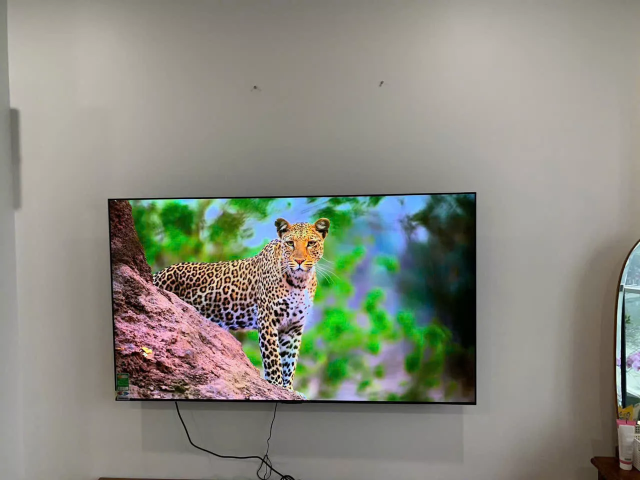 Lắp đặt tivi nh&agrave; anh Quang tại Cầu Giấy