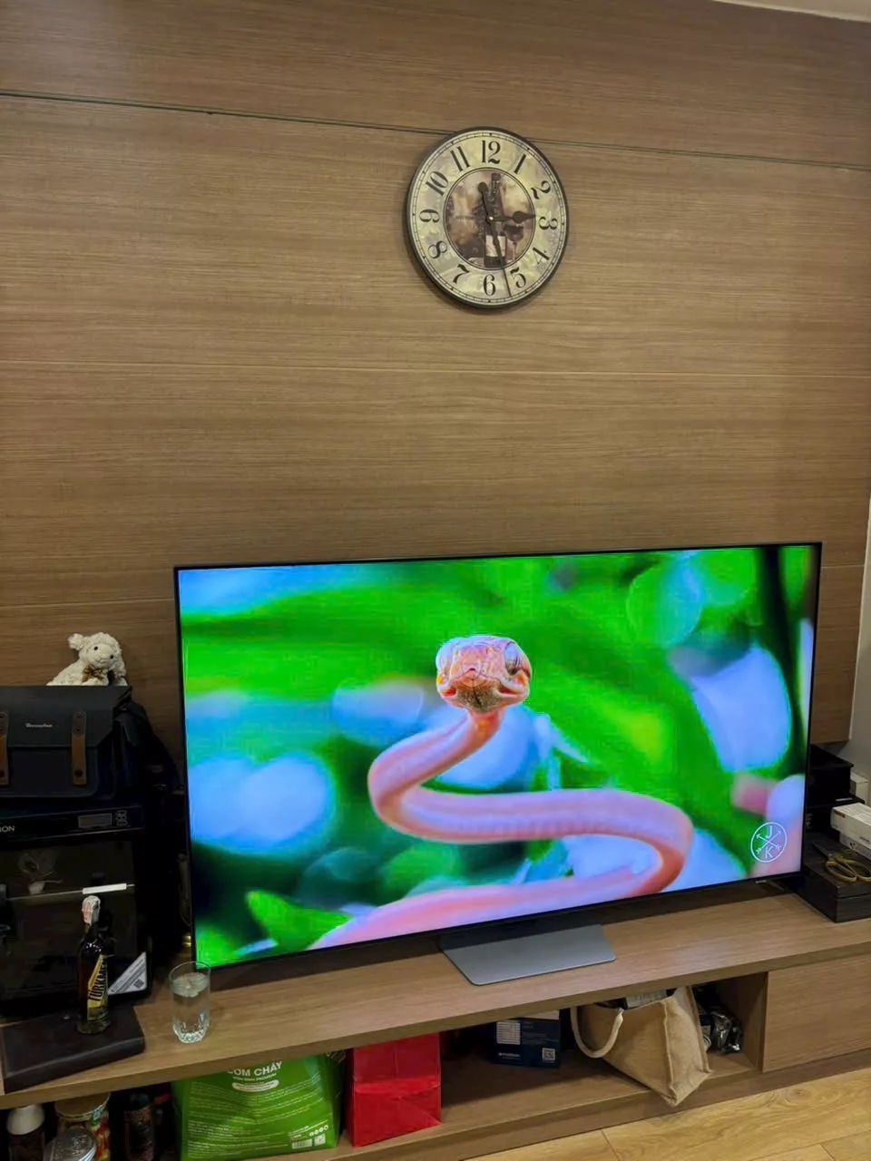 Lắp đặt tivi nh&agrave; chị Ngọc tại H&agrave; Đ&ocirc;ng