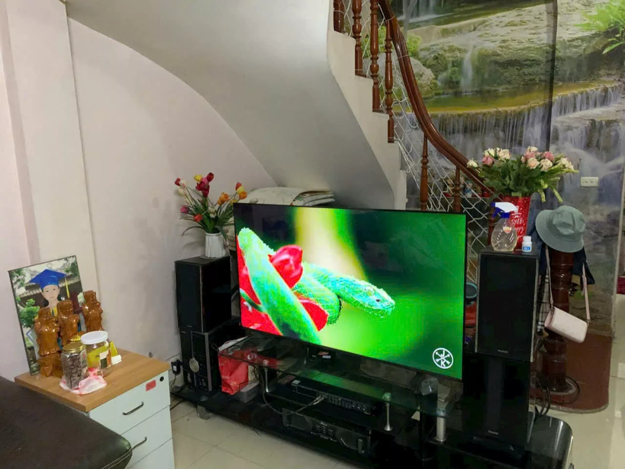 Lắp đặt tivi nh&agrave; anh Việt tại Cầu Giấy