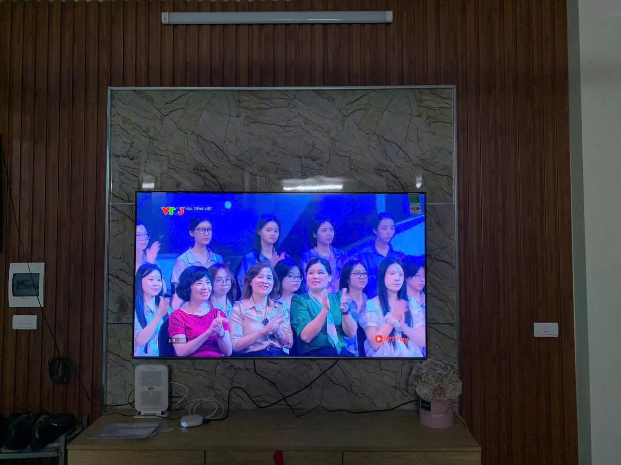Lắp đặt tivi nhà anh Toàn tại Nam Từ Liêm Lắp đặt tivi nhà anh Toàn tại Nam Từ Liêm