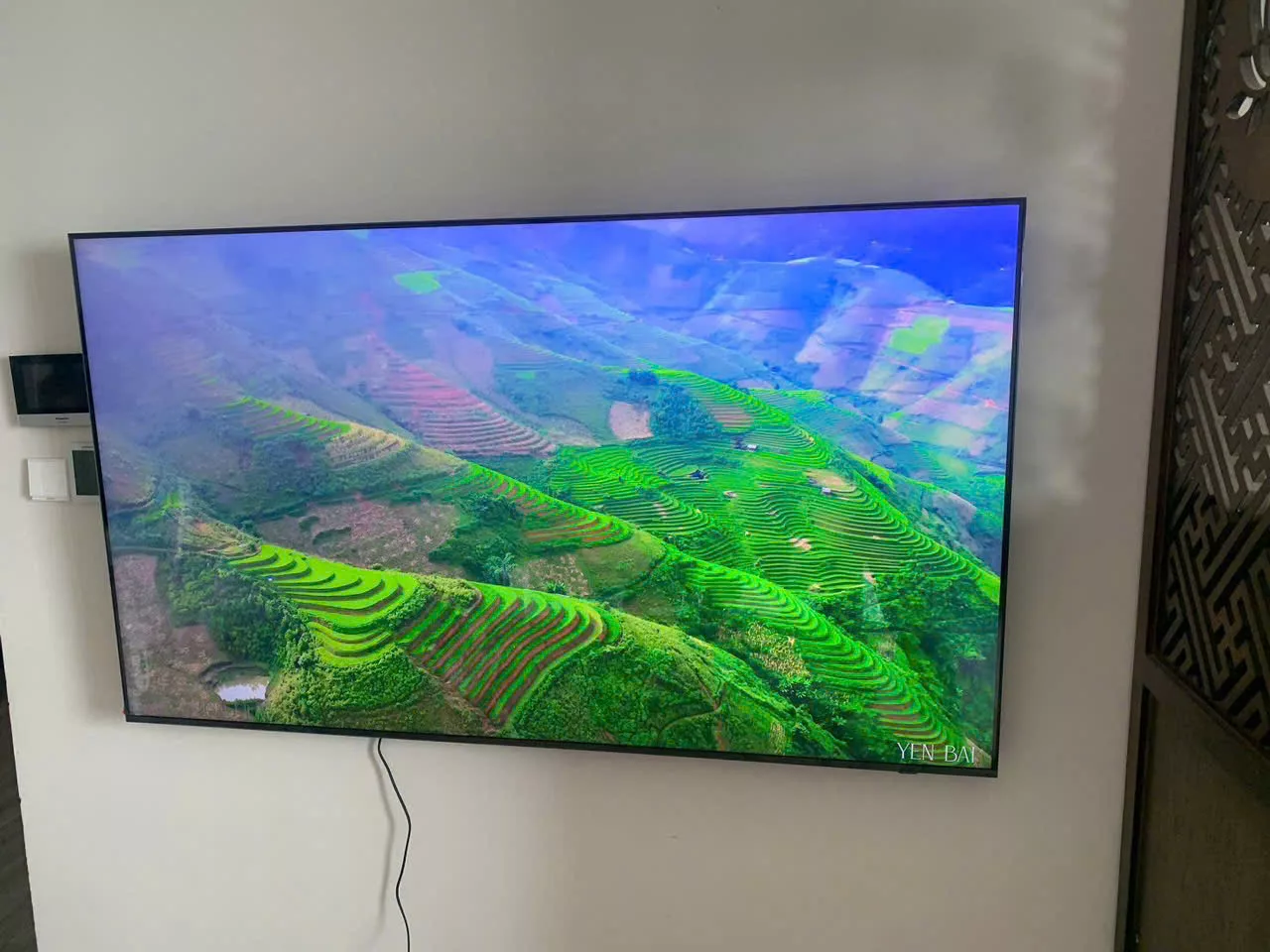 Lắp đặt tivi nh&agrave; c&ocirc; Li&ecirc;n tại Gia L&acirc;m