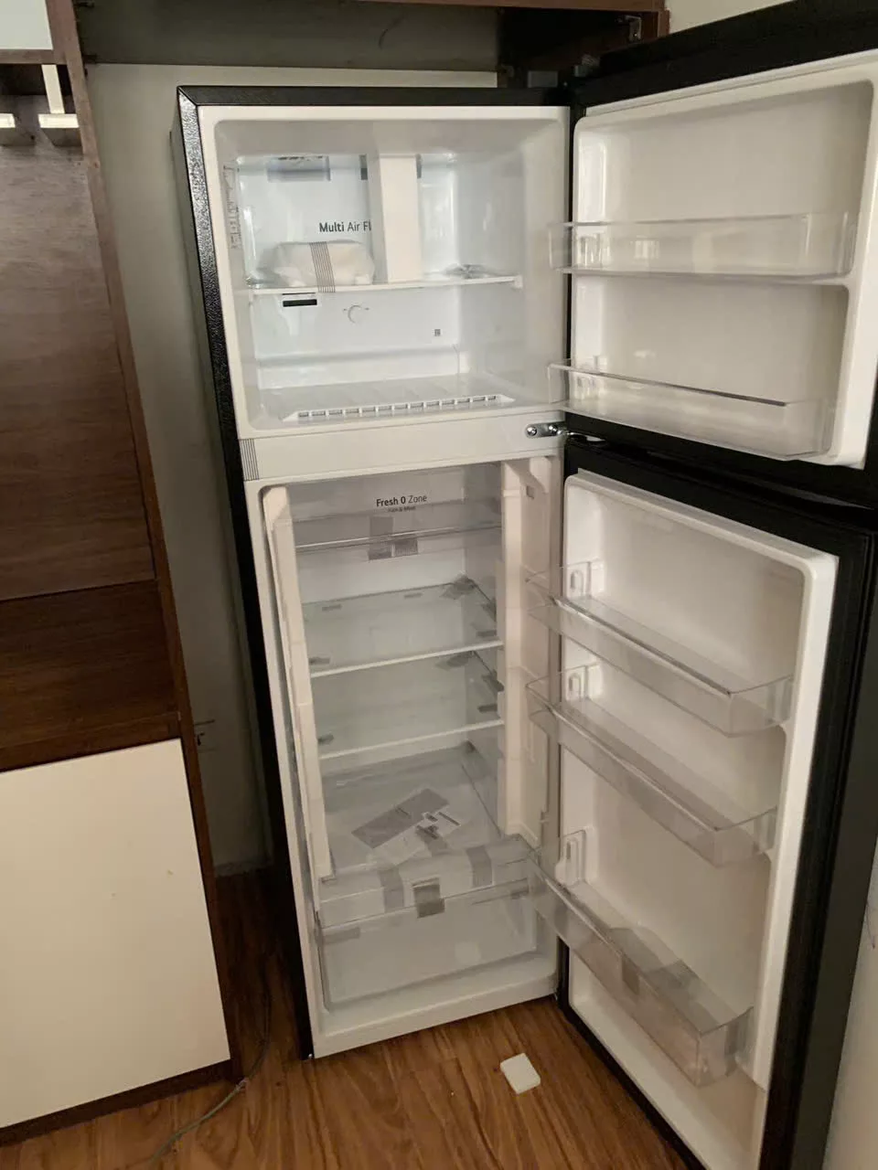 Lắp tủ lạnh LG cho nh&agrave; anh Sơn tại Ho&agrave;i Đức