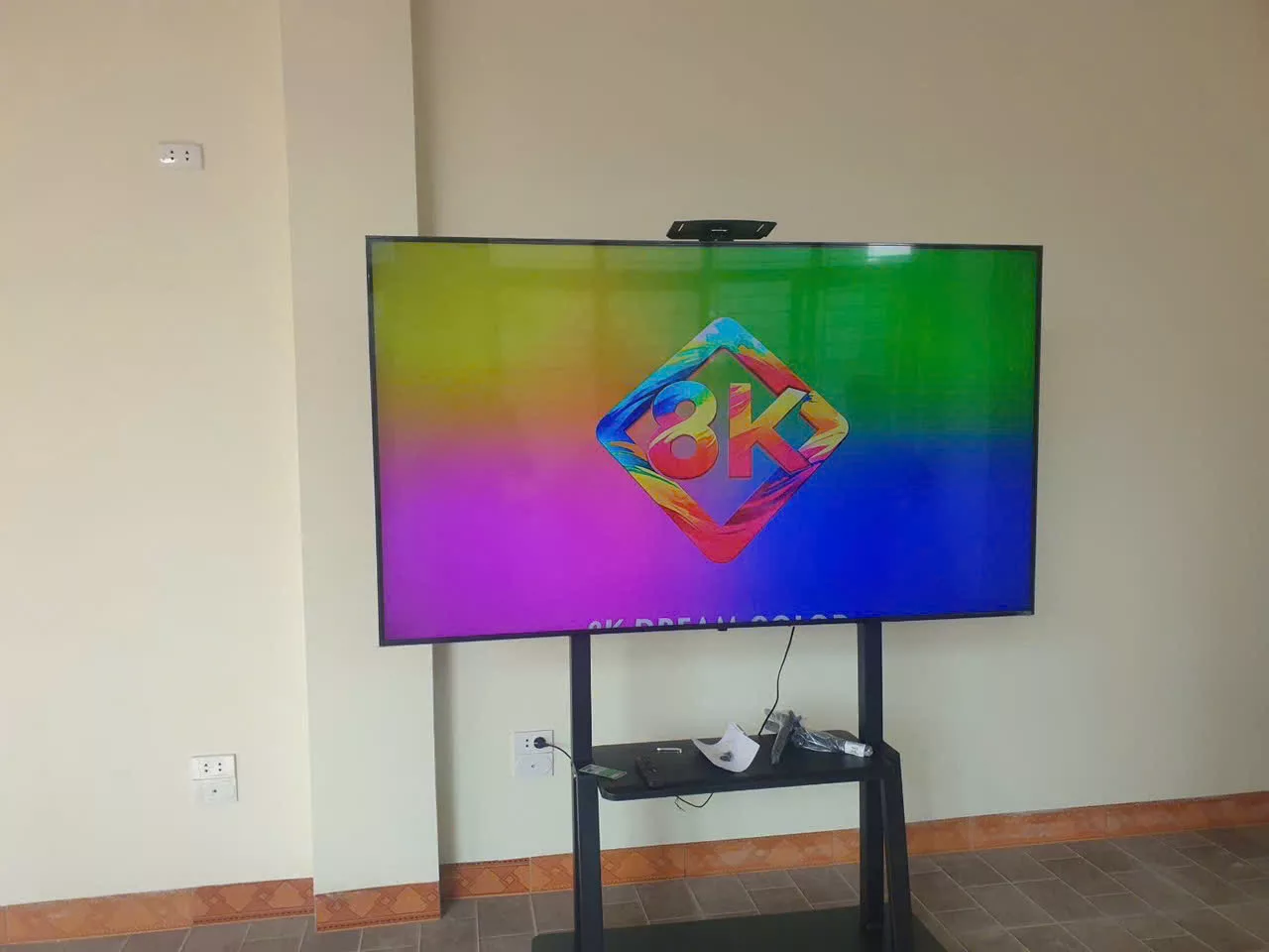 Lắp đặt tivi nhà chị Trang tại Hoàng Mai Lắp đặt tivi nhà chị Trang tại Hoàng Mai