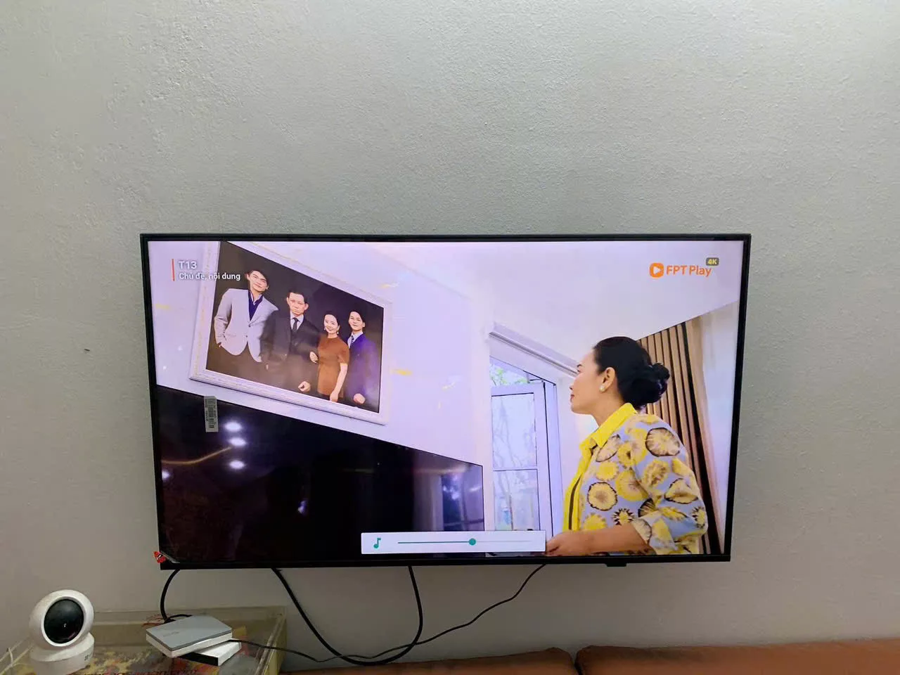 Lắp đặt tivi nh&agrave; ch&uacute; Qu&acirc;n tại Long Bi&ecirc;n