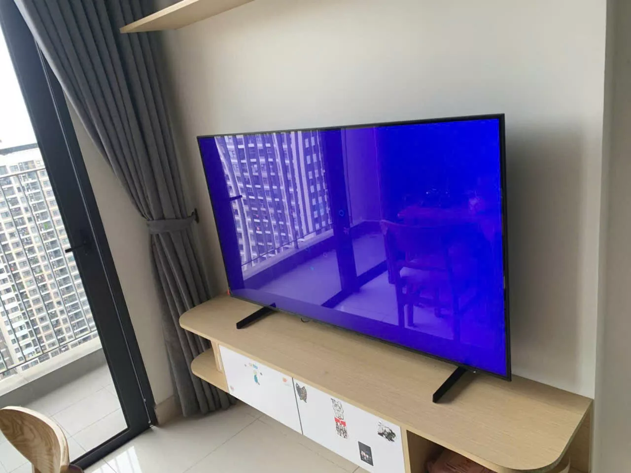 Lắp đặt tivi nh&agrave; chị Mai tại H&agrave; Đ&ocirc;ng